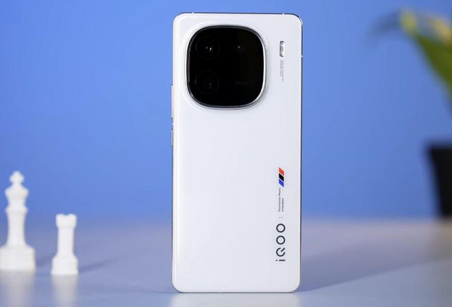 2025年手机AI性能排名公布骁龙8至尊版屠榜第一名实至名归 title=